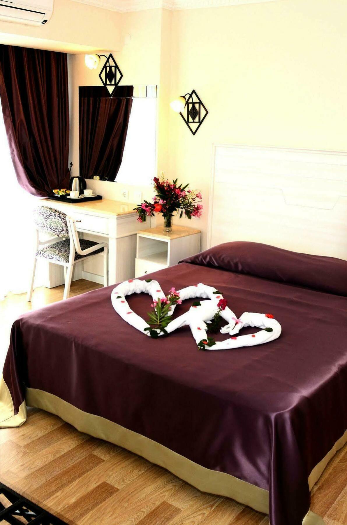Hotel By Karaaslan Inn Kusadasi Luaran gambar